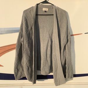 Women’s gray knit cardigan